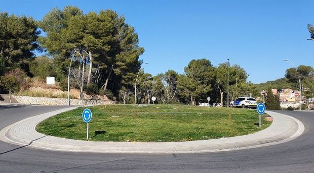 Urbanizan la rotonda de la carretera de la Sentiu en Castelldefels