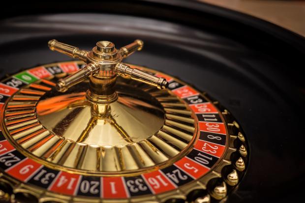 Los primeros casinos en Cataluña nacieron en el siglo XIX como centros sociales donde se reunía la élite intelectual y económica de cada localidad.