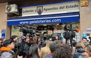 Sant Boi celebra el Tercer Premio de la Lotería de Navidad con 7,5 millones