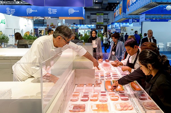 L'Hospitalet acogerá a partir de 2021 la mayor feria de productos del mar