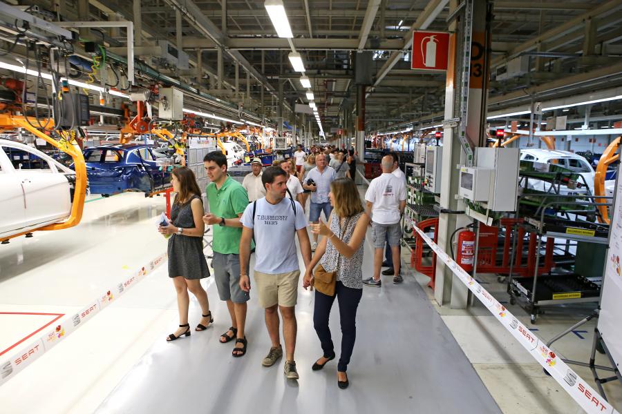 Dissabte en família a la planta de Seat de Martorell