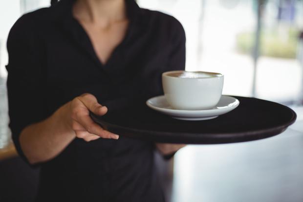 
Así se han librado de sus deudas los dueños de una cafetería en quiebra de Sant Andreu
