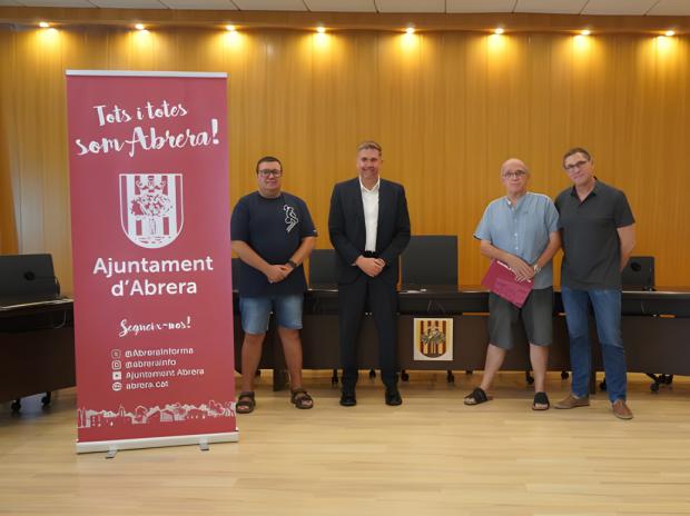 Nuevo convenio entre el Ayuntamiento de Abrera y la Asociación de Reyes Magos