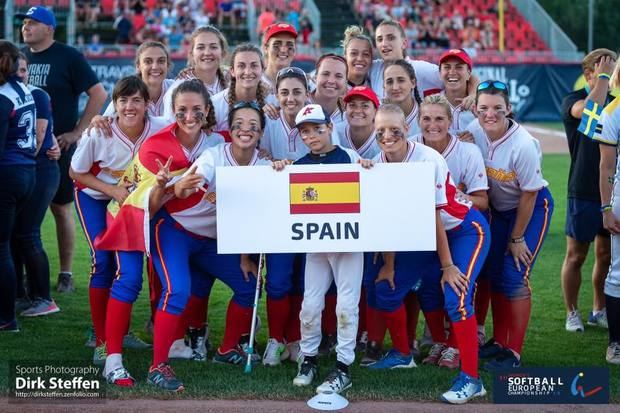 Las jugadoras de la comarca meten a la Selección Española de Softbol en el Preolímpico