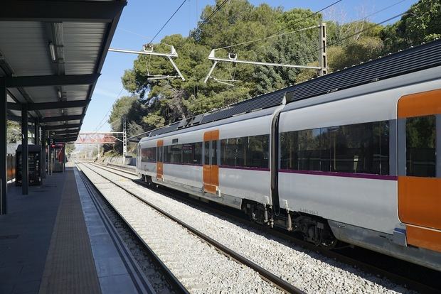 Una fuga de gas en Sant Joan Despí obliga a interrumpir el servicio de Rodalies