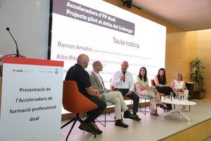 El AMB pone en marcha la primera «acceleradora» de FP dual para unir empresas y talento joven en el Delta