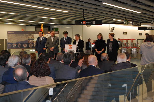 Els alcaldes de L’H i El Prat, satisfets amb el nou tram de l’L9, però amb ganes de més infraestructures