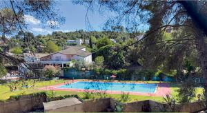 Santa Coloma de Cervelló recupera el servicio de piscina municipal el 20 de junio