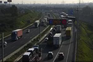Caos circulatorio en el Baix Llobregat y L'H por el cierre de Rodalies tras el accidente mortal
