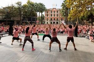 Castelldefels se viste de rosa en el Día Mundial del Cáncer de Mama