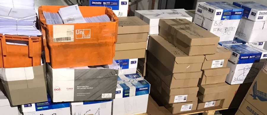 La Guardia Civil registra la sede de Unipost en L’Hospitalet por el 1-O
