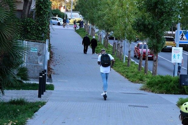 700 denuncias a patinetes eléctricos en los diez primeros meses en Cornellà