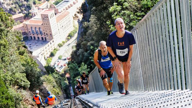 La carrera del milenio. Vuelve la Vertical de Montserrat, exigente y solidaria a partes iguales