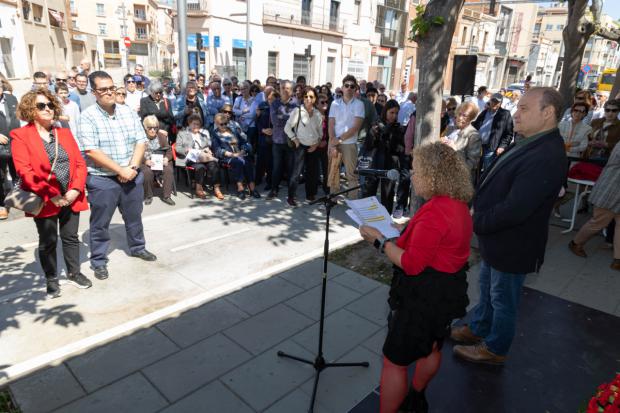 Viladecans inaugura una placa en honor a los consejeros de la Segunda República