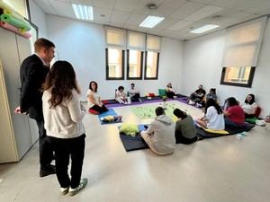 Inauguran el nuevo grupo de acompañamiento familiar 'La Llavor' en Abrera