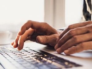 Abrera ofrece un curso online de 880 horas en gestión administrativa a partir del 9 de marzo de 2026