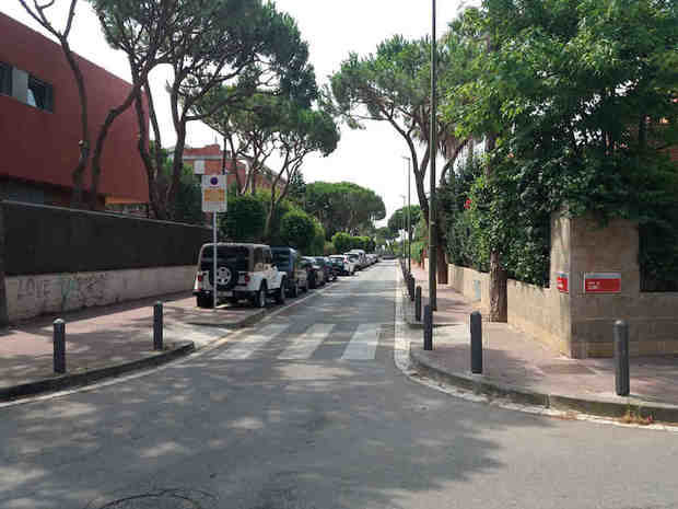 Una calle de la zona naranja de Gavà