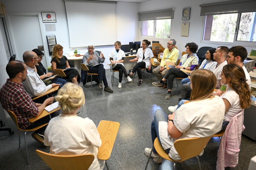 Manel Balcells se ha reunido con los profesionales del CAP La Florida