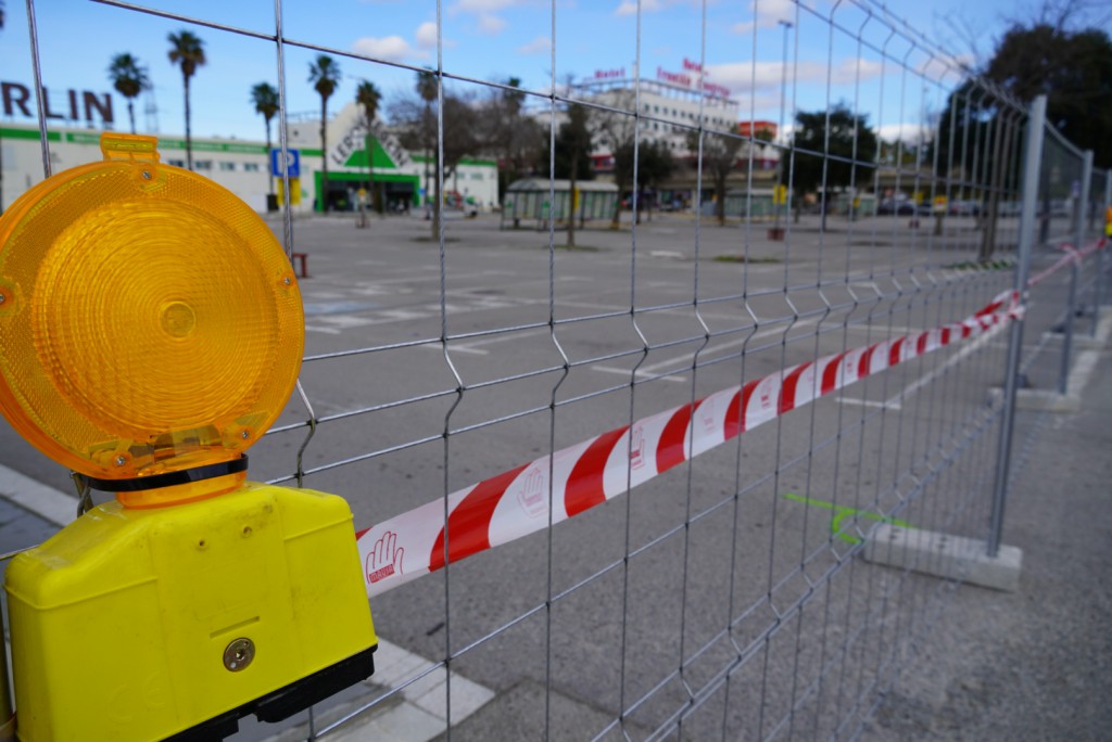 Vallado del perímetro previo al inicio de las obras