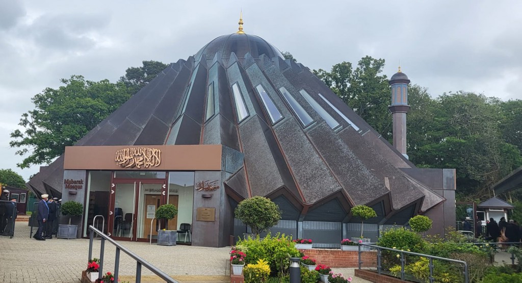 Mezquita Mubarak en Islamabad (Tilford, Surrey)