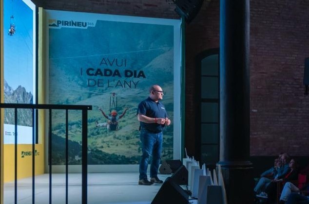 El presidente de FGC. Carles Ruiz, durante la presentación de la temporada de verano