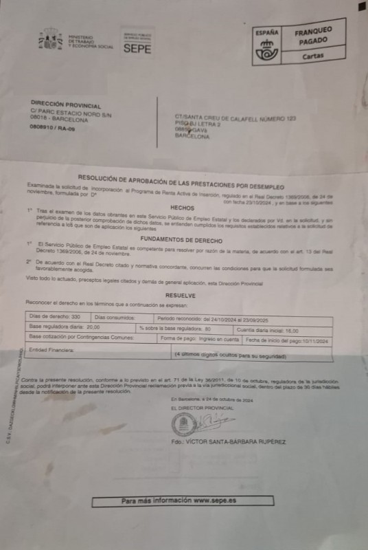Documento que acredita la concesión de una ayuda a Maribel R. V. con sus datos personales borrados