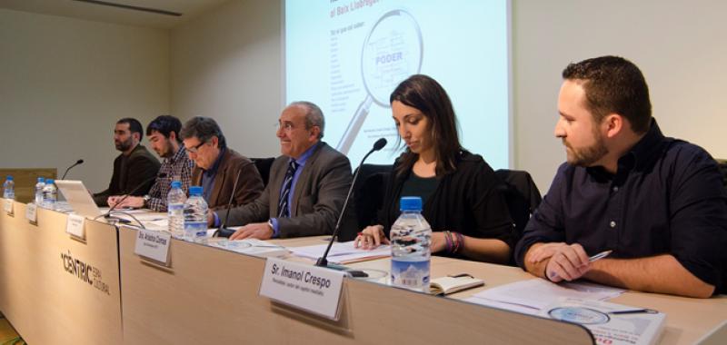  Periodistes de premsa escrita, digitals, ràdio i televisió van debatre sobre l'estat de salut dels mitjans de comunicació al Baix Llobregat