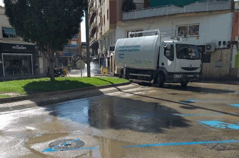 Seguir Clancy confesar Los estragos de la lluvia en Castelldefels: El Ayuntamiento avisa que la  situación tardará aún tres semanas en normalizarse | El Llobregat