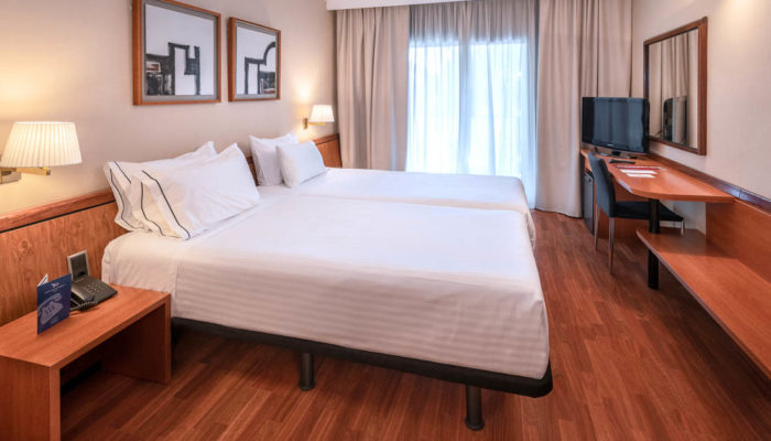 15-Habitación-Twin-con-parquet-1-2-700x400